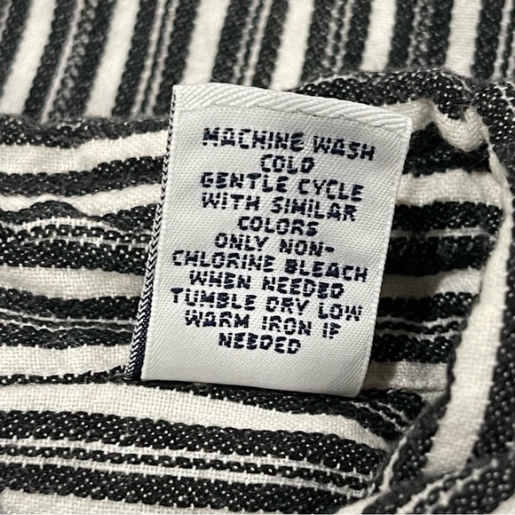 Westbound Christmas Button Up Shirt - Picture 5 of 5